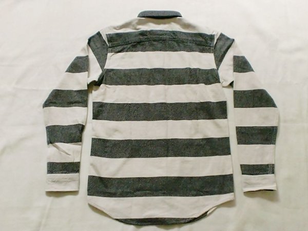 画像2: VINTAGE EL"Heavy Flannel Prison Border Work Shirt" (2)